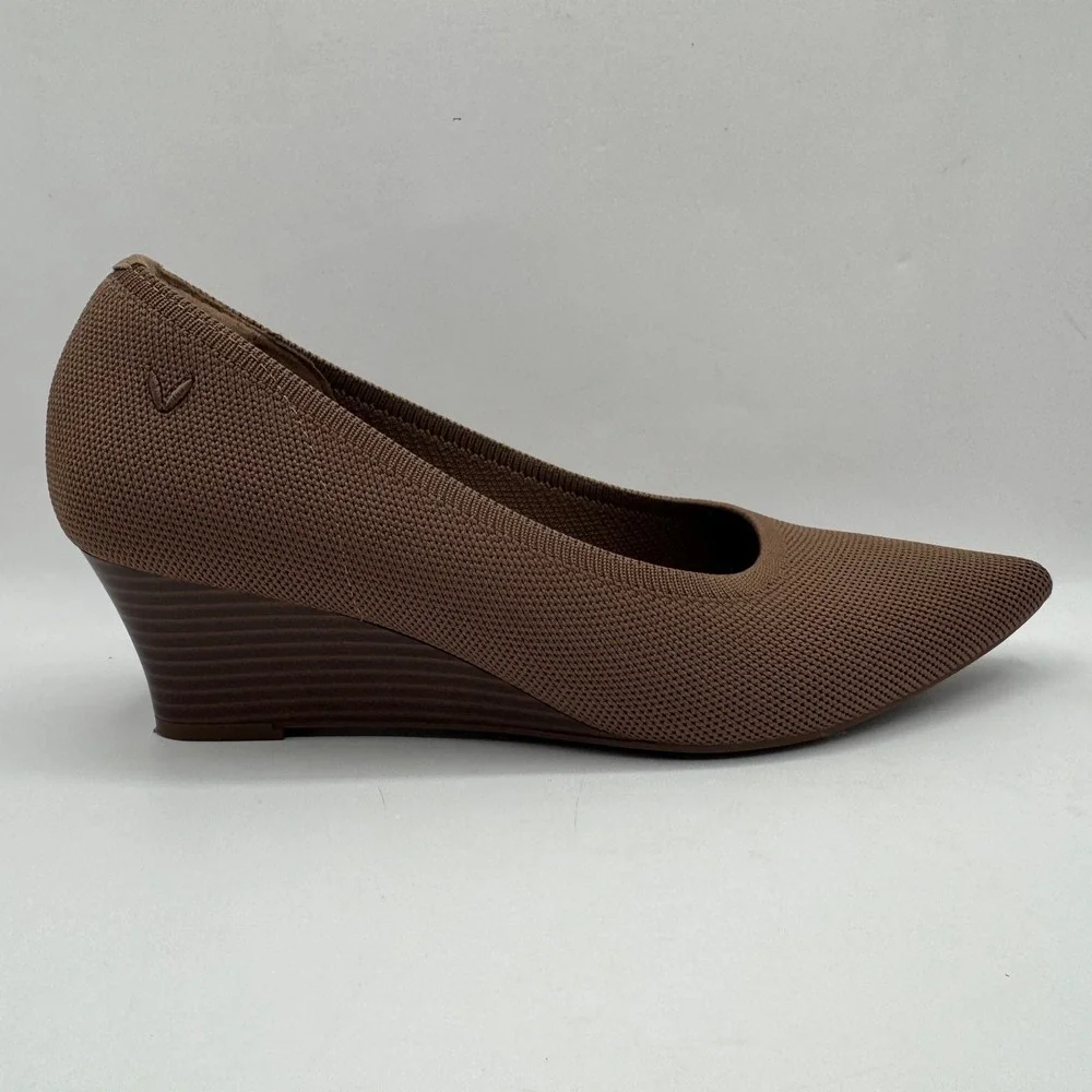 VIVAIA Pointed Toe Wedge Pumps Womens 38.5 Brown Knit Sustainable Comfort Shoes